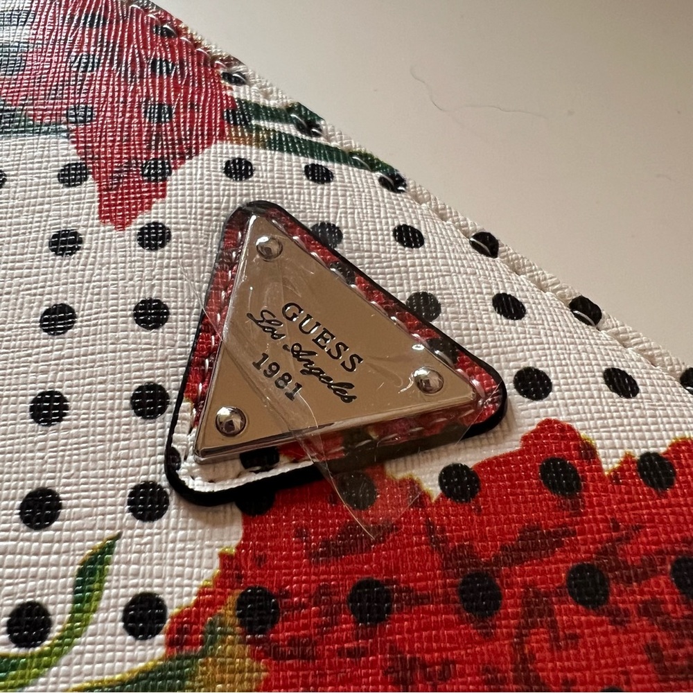 NWT IN BOX • Floral Guess Wallet - Picture 6 of 12